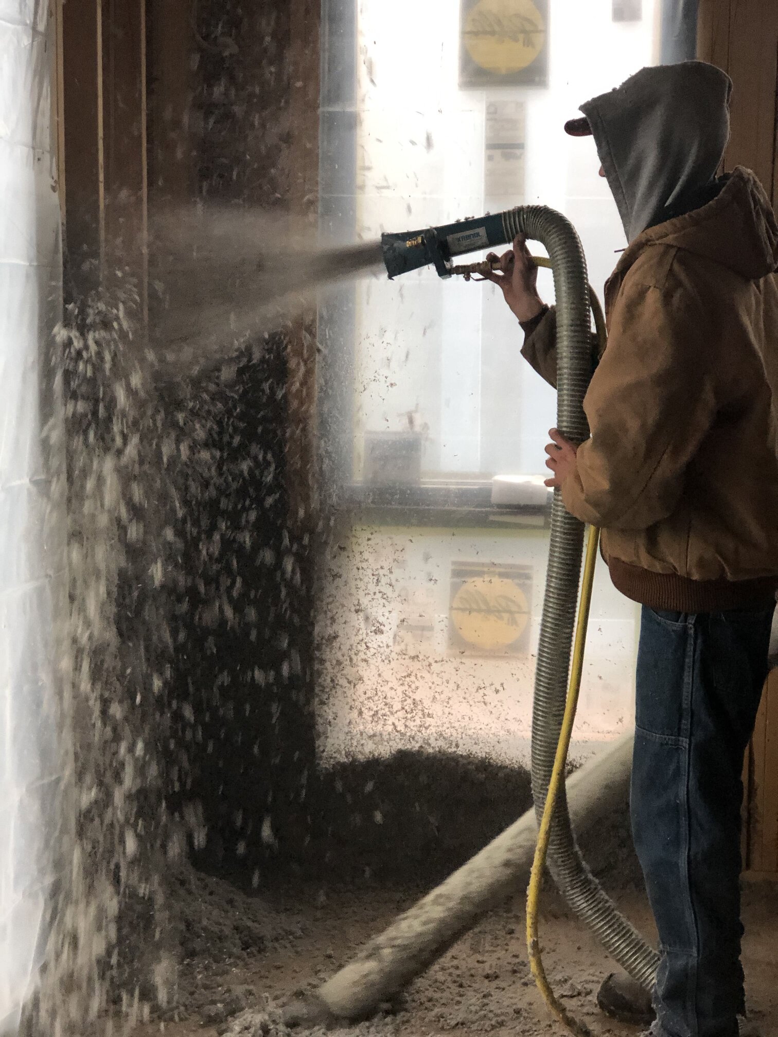 installing-home-insulation
